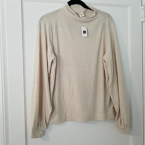 GAP Sweaters - Gap Cream Sweater NWT